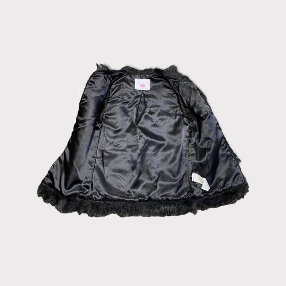CHILDREN'S PLACE | Black Faux Fur Vest - Picture 2 of 4